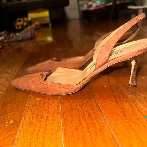 Manolo Blahnik Kitten slingback heels - Picture 3 of 5